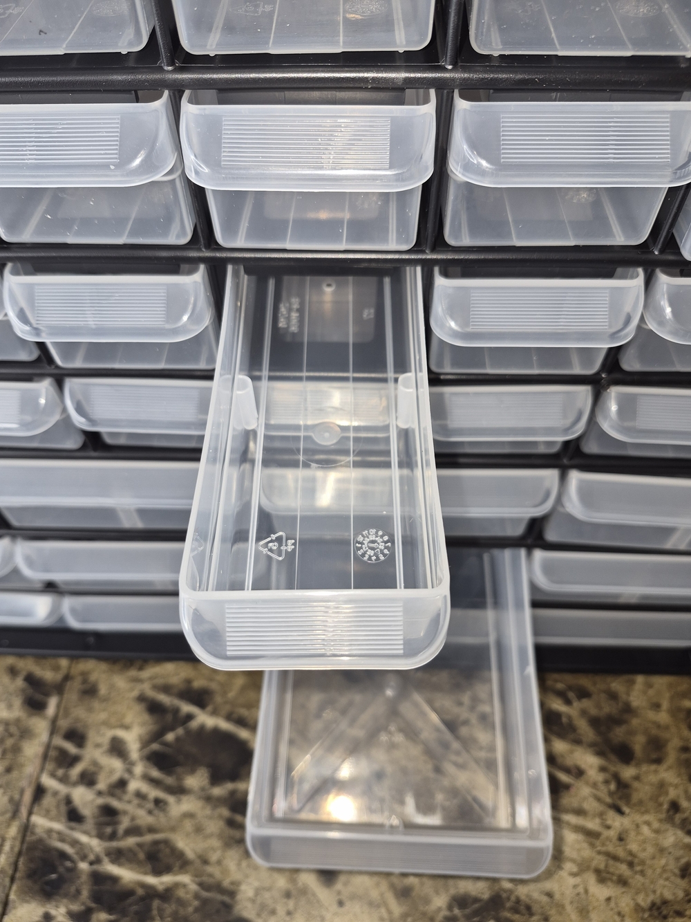 Akro-Mils 44-Drawer Plastic Storage Organizer Cabinet Wall Mount Black 10144

Th - Picture 6 of 16